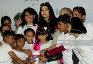 Read more about the article Aishwarya Rai Bachchan talks about the importance of early diagnosis of cleft among children